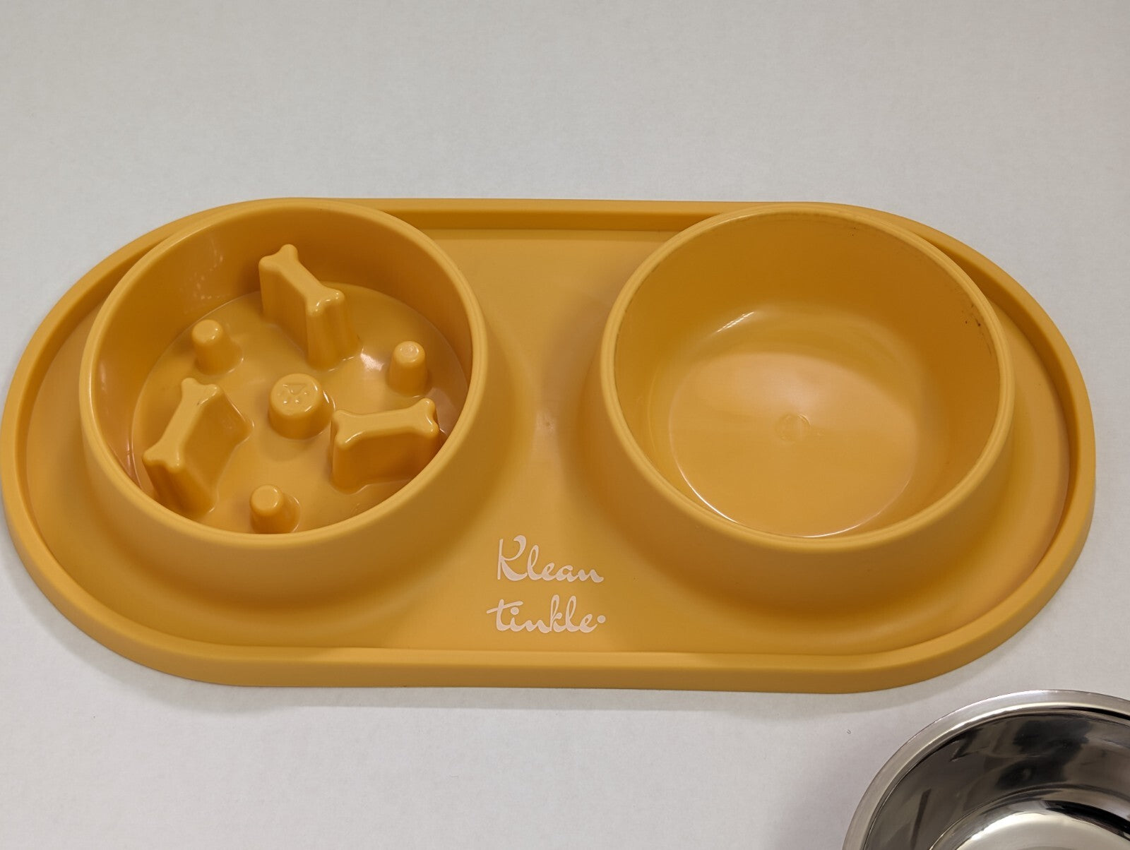 The "Anti-Bloat" Slow Feeder Station (Non-Slip Silicone)